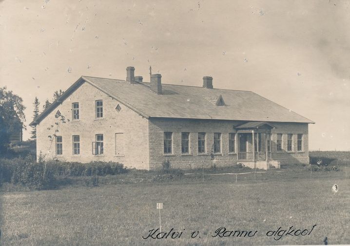 Rannu algkool, RM F 105:51, 1922, Virumaa Muuseumid SA, http://www.muis.ee/museaalview/1301736. 