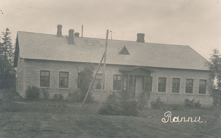 Rannu algkool Kalvi vald, RM F 105:267, 1936, Virumaa Muuseumid SA, http://www.muis.ee/museaalview/1323219. 